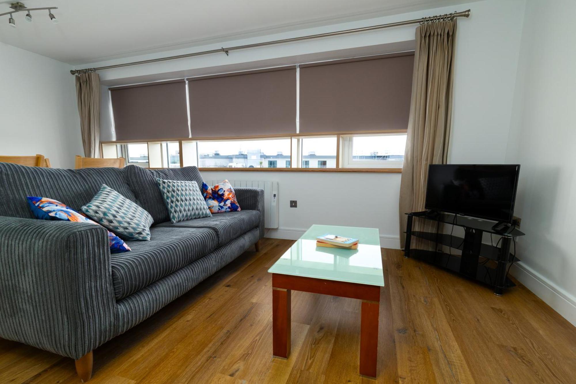 Geata Na Cathrach - Galway Lakeside Apartments Exterior foto